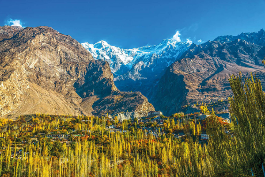 5 Days Private Tour to Hunza Valley, Karimabad & China Border