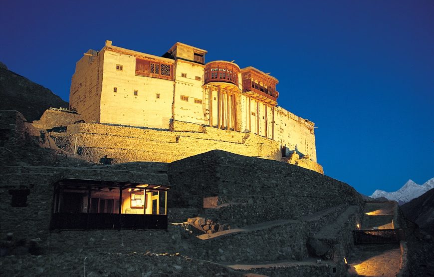 7 Days Private Tour to Naran Valley & Hunza Valley, China Border